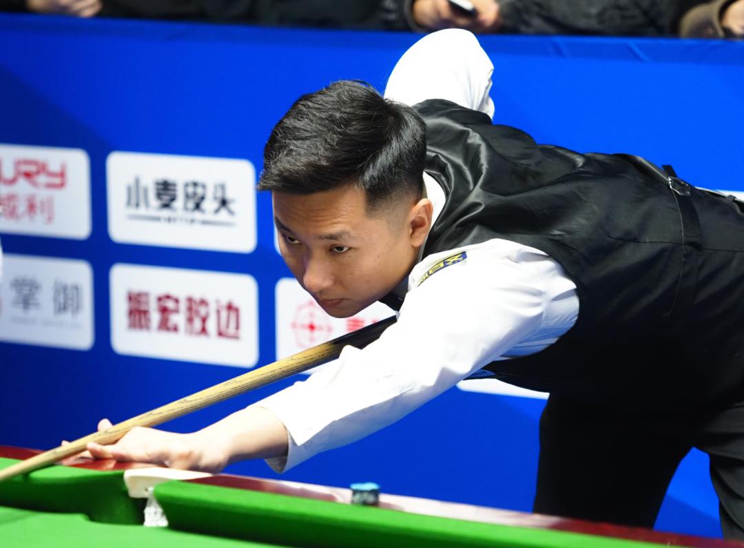 都在关注他 都在关注他