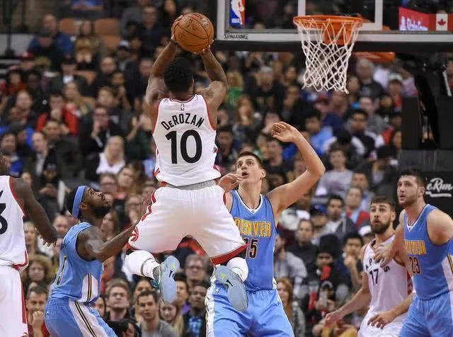 更是一场足 更是一场足