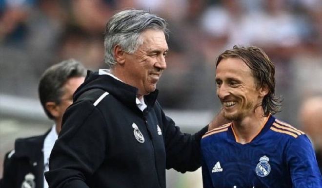 波兰百万富翁被曝在美网抢夺小球迷签名帽，网球明星找到小男孩亲自弥补遗憾